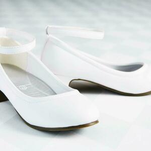 My Dream Esküvői Szalon - elsőáldozó ruha Szombathely - elsőáldozási ruha Szombathely - elsőáldozó cipő - fehér cipő - alkalmi cipő Szombathely